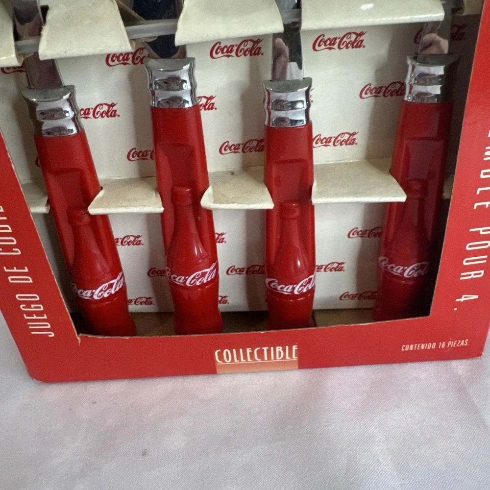 Coca-Cola 16 Piece Flatware Set‎ Coke Bottle Contour Pattern by Gibson 1997 NEW